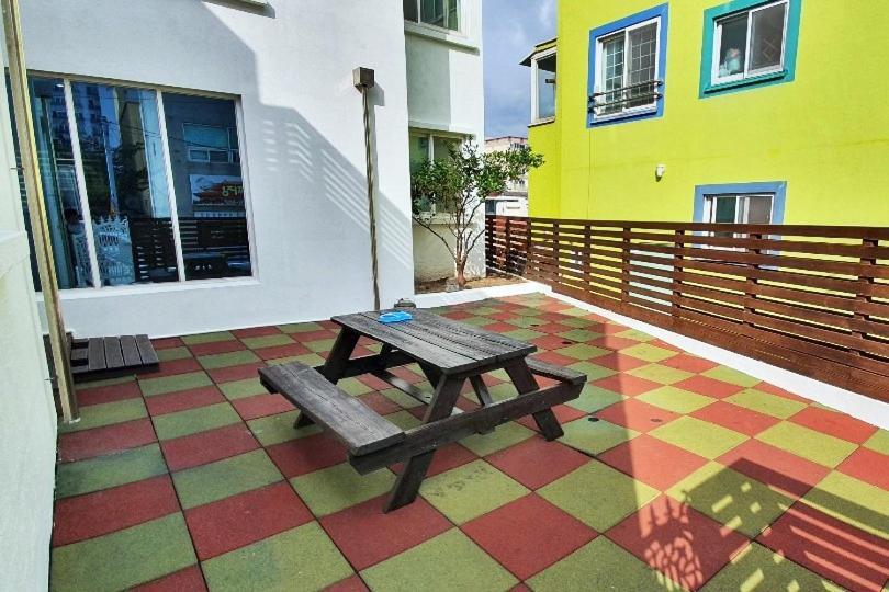 Jeju Guesthouse Togŭnnae Eksteriør bilde